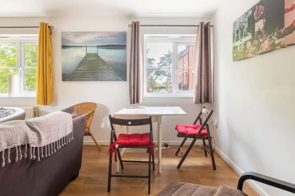 Charming Cosy Coach House In Fishponds Leilighet Bristol