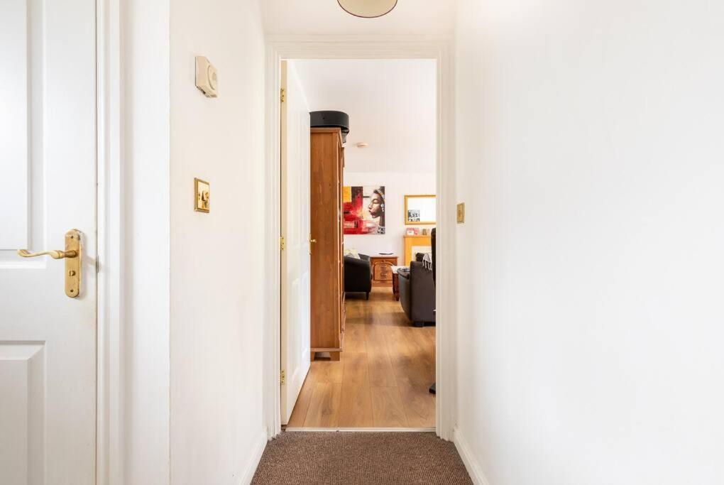 Charming Cosy Coach House In Fishponds Leilighet